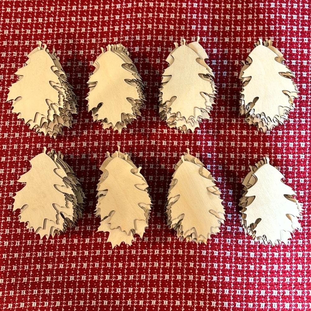 Fall decorations - Wooden oak leaves for crafts, parties, weddings